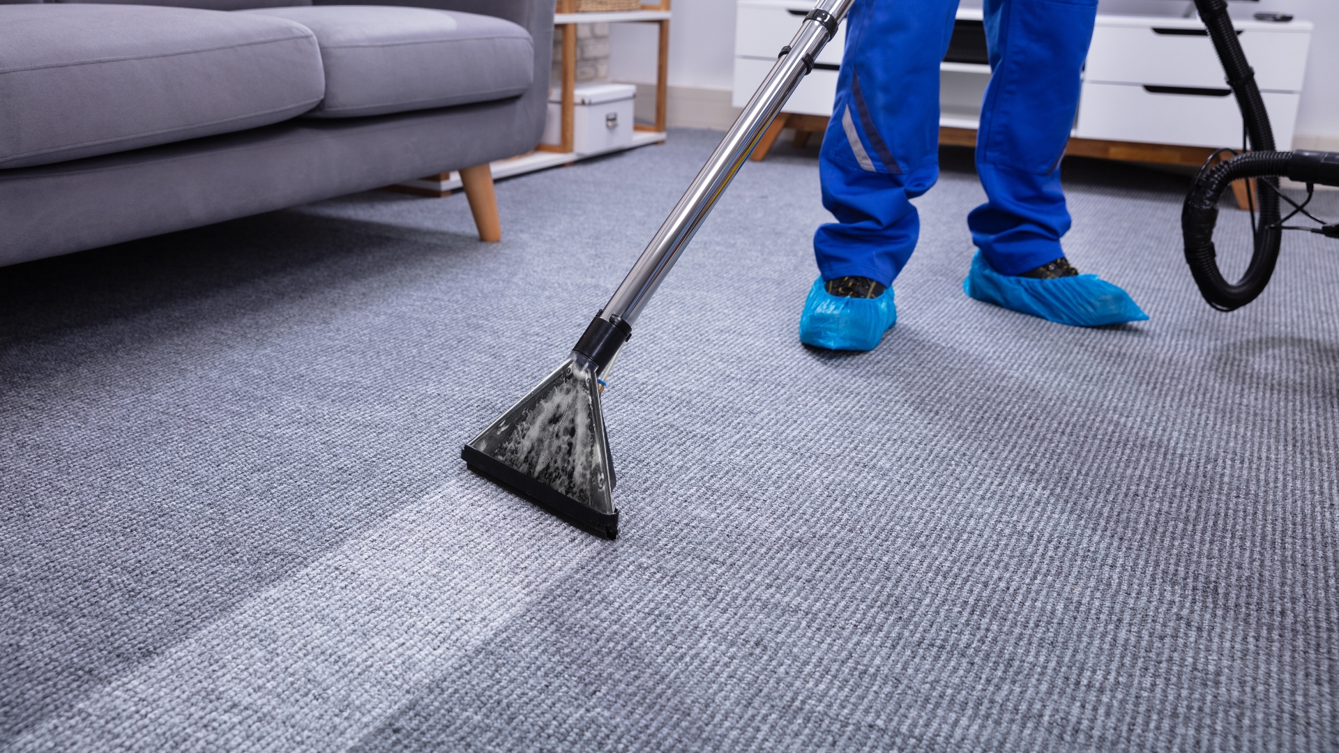 Restoring the original color of a dull carpet with expert cleaning.